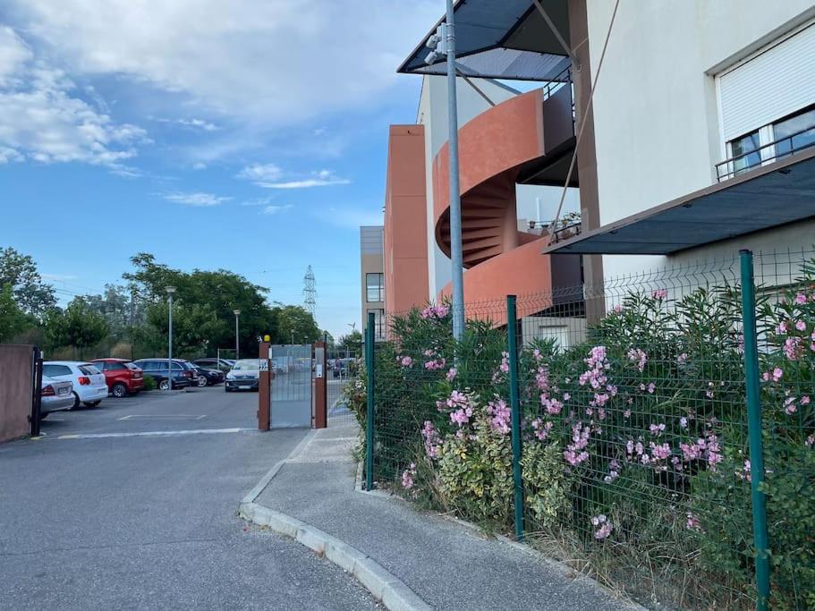 Charmant Studio De 23M2 Avignon Ngoại thất bức ảnh